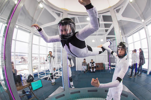 Полёт в аэротрубе  в Кемерове. Ultra Подарки. Полёт в аэротрубе  в Кемерове. Попробуйте полёт в аэротрубе . Сервис: UltraPodarki.ru 8 800 505 95 30. Полёт в аэротрубе , аэротруба Кемерово, полёт Кемерово