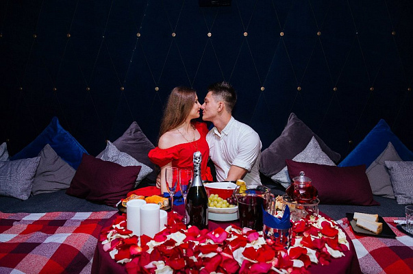 Романтическое свидание в кинотеатре в Кемерове. Ultra Подарки. Купить романтическое свидание в кинотеатре в Кемерове. Подарите самым близким незабываемые моменты и признайтесь в искренних чувствах. Сервис UltraPodarki.ru 8-800-505-95-30. Романтическое свидание в кинотеатре в Кемерове, свидание в Кемерове, свидание в кинотеатре, сертификат на свидание в кинотеатре, сертификат на свидание в Кемерове, купить свидание, купить свидание Кемерово, первое свидание, девушка свидание, хороший кинотеатре, романтический кинотеатре, романтический вечер, романтический ужин, романтические любимому, романтическая музыка