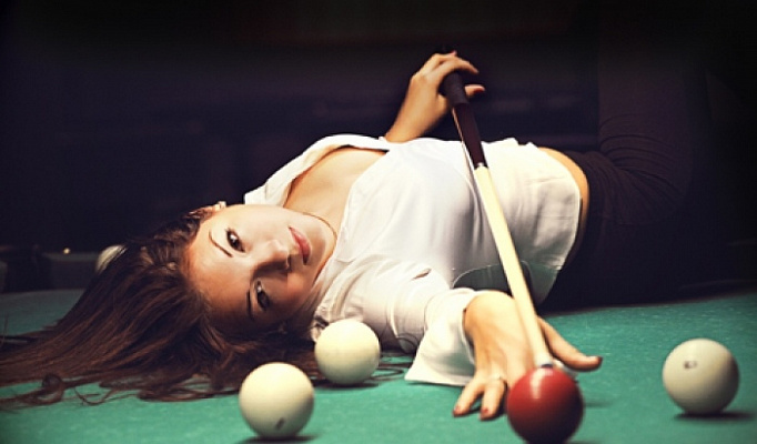 Игра в бильярд Кемерово.Ultra Подарки. Игра в бильярд Кемерово. Попробуйте настоящий бильярд, в бильярдном клубе. Сервис: UltraPodarki.ru 8 800 505 95 30. Игра в бильярд, игра в бильярд Кемерово, русский бильярд, русский бильярд Кемерово, бильярдный клуб, бильярдный клуб Кемерово, бильярд Кемерово, купить бильярд Кемерово