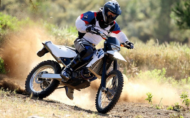 Катание на мотоцикле в Кемерове. ULTRA ПОДАРКИ. Купить катание на мотоцикле в Кемерове. Попробовав езду на мотоциклах, вы получите порцию адреналина и невероятные эмоции. Сервис: UltraPodarki.ru 8 800 505 95 30.. Катание на мотоцикле в Кемерове, прокат мотоциклов Кемерово, катание на мотоциклах, прокат мотоцикла, езда на мотоцикле Кемерово, езда на мотоцикле, мотопрогулка Кемерово, мотопрогулка, поездки на байке, личный мотоцикл, катание на мотоцикле, мотоциклетный шлем, увлечение поездками на мотоцикле, пристрастие к мотоциклам, сертификат на поездку на мотоцикле, прокатиться на мотоцикле, мото-транспорт, мото-треки, мото-поездки, езда на мотоцикле в Кемерове, катание на мотоцикле в Кемерове, мотоклуб в Кемерове
