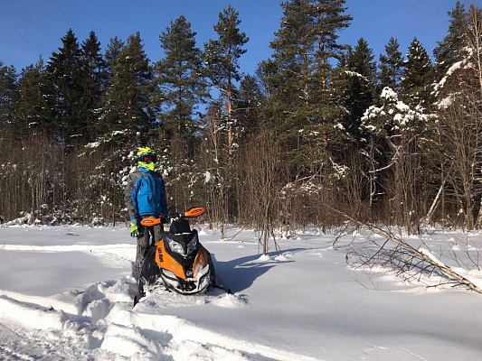 Катание на снегоходах в Кемерове в подарок. Сервис Ultra Подарки
. Подарочный сертификат на катание на снегоходах в Кемерове с друзьями. Закажите прокат снегоходов в подарок для мужчины по привлекательным ценам. Живописные маршруты для езды на снегоходах это отличная возможность активного отдыха. Сервис UltraPodarki.ru 8 800 505 95 30. катание на снегоходах, подарочный сертификат на катание на снегоходе, прокат снегоходов, прокат снегоходов Кемерово, катание на снегоходах Кемерово, езда на снегоходе
