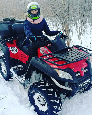 Прокат квадроциклов летом в Кемерове. Сервис Ultra Подарки. Подарочный сертификат на прокат квадроциклов летом и зимой в Кемерове. Закажите катание на квадроциклах недорого и наслаждайтесь активным отдыхом с друзьями. Выбирайте живописные маршруты для езды на квадроциклах. Сервис UltraPodarki.ru 8800-505-9530. Катание на квадроциклах, Прокат квадроциклов, езда на квадроцикле, прокат квадроциклов Кемерово, катание на квадроциклах Кемерово, Катание на квадроциклах зимой, Катание на квадроциклах летом, Сертификат на катание на квадроциклах 

