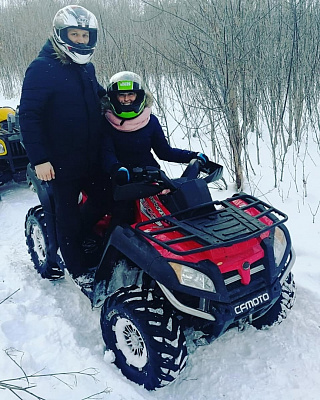 Катание на квадроциклах в Кемерове. Сервис Ultra Подарки. Подарочный сертификат на катание на квадроциклах в Кемерове. Закажите катание на квадроциклах недорого и наслаждайтесь активным отдыхом с друзьями. Выбирайте живописные маршруты для езды на квадроциклах. Сервис UltraPodarki.ru 8800-505-9530. Катание на квадроциклах, Прокат квадроциклов, езда на квадроцикле, прокат квадроциклов Кемерово, катание на квадроциклах Кемерово, Катание на квадроциклах зимой, Катание на квадроциклах летом, Сертификат на катание на квадроциклах 

