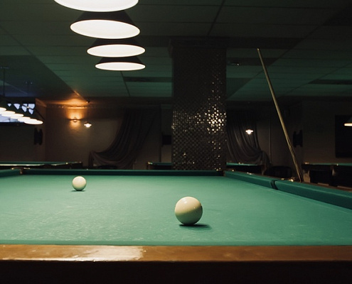 Игра в бильярд Кемерово.Ultra Подарки. Игра в бильярд Кемерово. Попробуйте настоящий бильярд, в бильярдном клубе. Сервис: UltraPodarki.ru 8 800 505 95 30. Игра в бильярд, игра в бильярд Кемерово, русский бильярд, русский бильярд Кемерово, бильярдный клуб, бильярдный клуб Кемерово, бильярд Кемерово, купить бильярд Кемерово