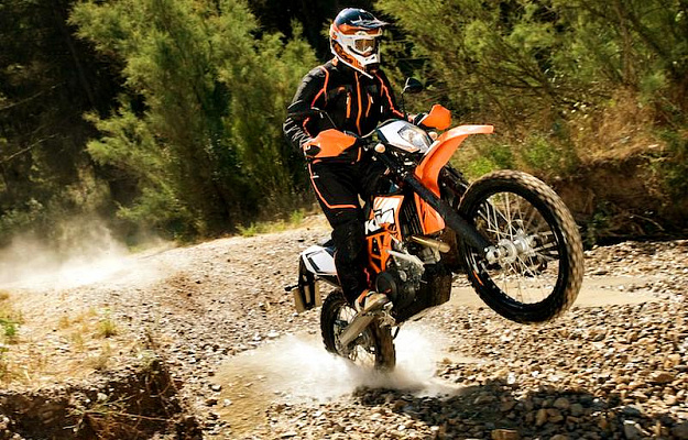 Катание на мотоцикле в Кемерове. ULTRA ПОДАРКИ. Купить катание на мотоцикле в Кемерове. Попробовав езду на мотоциклах, вы получите порцию адреналина и невероятные эмоции. Сервис: UltraPodarki.ru 8 800 505 95 30.. Катание на мотоцикле в Кемерове, прокат мотоциклов Кемерово, катание на мотоциклах, прокат мотоцикла, езда на мотоцикле Кемерово, езда на мотоцикле, мотопрогулка Кемерово, мотопрогулка, поездки на байке, личный мотоцикл, катание на мотоцикле, мотоциклетный шлем, увлечение поездками на мотоцикле, пристрастие к мотоциклам, сертификат на поездку на мотоцикле, прокатиться на мотоцикле, мото-транспорт, мото-треки, мото-поездки, езда на мотоцикле в Кемерове, катание на мотоцикле в Кемерове, мотоклуб в Кемерове
