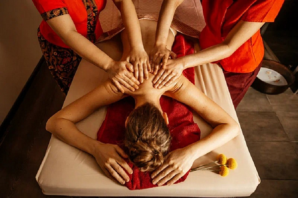 Традиционный тайский массаж в Кемерове. Сервис Ultra Подарки. Традиционный тайский массаж в Кемерове. Попробуйте настоящий тайский массаж в массажном салоне Кемерово. Сервис UltraPodarki.ru 8 800 505 95 30. Традиционный тайский массаж Кемерово, тайский массаж Кемерово цена, услуга массаж Кемерово, профессиональный массаж Кемерово, спа салон Кемерово, массажный салон Кемерово, тайский массаж Кемерово, традиционный тайский массаж, купить массаж Кемерово