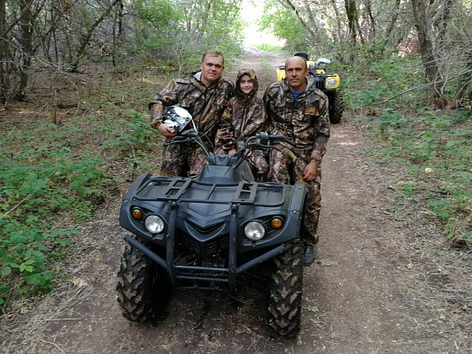 Катание на квадроциклах в Кемерове. Сервис Ultra Подарки. Подарочный сертификат на катание на квадроциклах в Кемерове. Закажите катание на квадроциклах недорого и наслаждайтесь активным отдыхом с друзьями. Выбирайте живописные маршруты для езды на квадроциклах. Сервис UltraPodarki.ru 8800-505-9530. Катание на квадроциклах, Прокат квадроциклов, езда на квадроцикле, прокат квадроциклов Кемерово, катание на квадроциклах Кемерово, Катание на квадроциклах зимой, Катание на квадроциклах летом, Сертификат на катание на квадроциклах 

